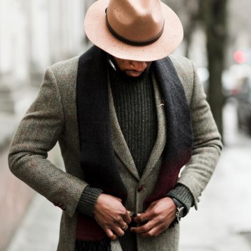 Jak dopasować kapelusz do swojego codziennego looku – porady i inspiracje